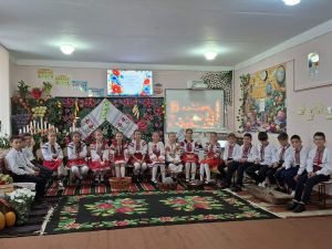 Șezătoarea „De la lume adunate și-napoi la lume date”